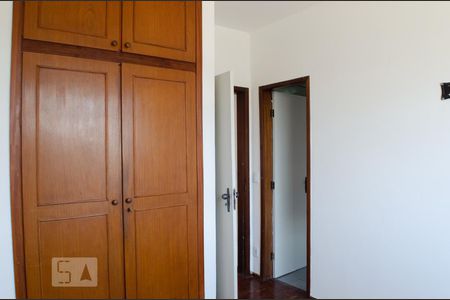 Quarto 1 de apartamento para alugar com 2 quartos, 74m² em Estoril, Belo Horizonte