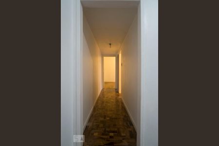 Apartamento à venda com 74m², 2 quartos e sem vagaCorredor