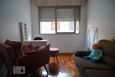 Quarto 1 de apartamento para alugar com 2 quartos, 44m² em Alto Petrópolis, Porto Alegre