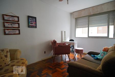Quarto 1 de apartamento para alugar com 2 quartos, 44m² em Alto Petrópolis, Porto Alegre