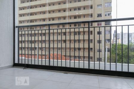 Studio à venda com 24m², 1 quarto e sem vaga Studio à venda com 24m², 1 quarto e sem vagaVaranda