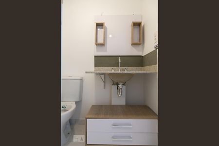 Studio à venda com 24m², 1 quarto e sem vaga Studio à venda com 24m², 1 quarto e sem vagaBanheiro