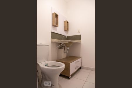 Studio à venda com 24m², 1 quarto e sem vaga Studio à venda com 24m², 1 quarto e sem vagaBanheiro