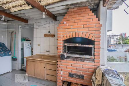 Casa à venda com 213m², 3 quartos e 1 vagaÁrea de Serviço e Churrasqueira