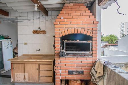 Casa à venda com 213m², 3 quartos e 1 vagaÁrea de Serviço e Churrasqueira