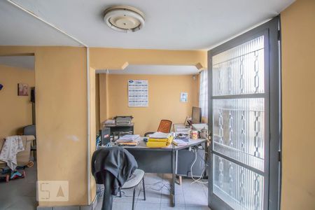 Casa à venda com 213m², 3 quartos e 1 vagaEscritório