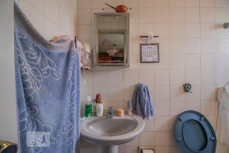 Casa à venda com 213m², 3 quartos e 1 vagaBanheiro