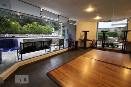 Apartamento à venda com 76m², 3 quartos e 1 vagaSalão de Festas