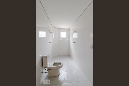 Casa à venda com 390m², 4 quartos e 5 vagas Casa à venda com 390m², 4 quartos e 5 vagasBanheiro da Suíte 4