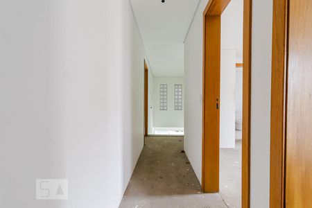 Casa à venda com 390m², 4 quartos e 5 vagas Casa à venda com 390m², 4 quartos e 5 vagasCorredor