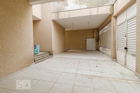 Casa à venda com 390m², 4 quartos e 5 vagas Casa à venda com 390m², 4 quartos e 5 vagasGaragem