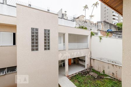 Casa à venda com 390m², 4 quartos e 5 vagas Casa à venda com 390m², 4 quartos e 5 vagasVista da Sacada da Suíte 4