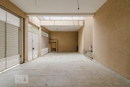 Casa à venda com 390m², 4 quartos e 5 vagas Casa à venda com 390m², 4 quartos e 5 vagasGaragem