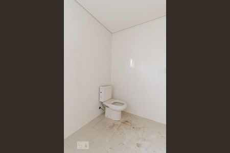 Casa à venda com 390m², 4 quartos e 5 vagas Casa à venda com 390m², 4 quartos e 5 vagasBanheiro da Suíte 2