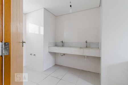 Casa à venda com 390m², 4 quartos e 5 vagas Casa à venda com 390m², 4 quartos e 5 vagasBanheiro da Suíte 4