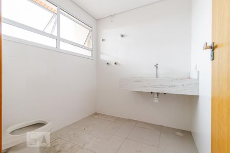 Casa à venda com 390m², 4 quartos e 5 vagas Casa à venda com 390m², 4 quartos e 5 vagasBanheiro da Suíte 1