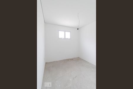 Casa à venda com 390m², 4 quartos e 5 vagas Casa à venda com 390m², 4 quartos e 5 vagasCloset da Suíte 4