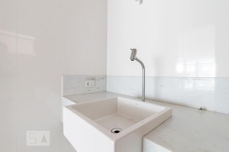 Casa à venda com 390m², 4 quartos e 5 vagas Casa à venda com 390m², 4 quartos e 5 vagasLavabo