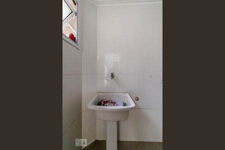 Casa à venda com 390m², 4 quartos e 5 vagas Casa à venda com 390m², 4 quartos e 5 vagasÁrea de Serviço