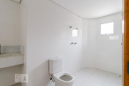 Casa à venda com 390m², 4 quartos e 5 vagas Casa à venda com 390m², 4 quartos e 5 vagasBanheiro da Suíte 4