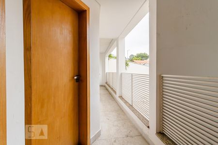 Casa à venda com 390m², 4 quartos e 5 vagas Casa à venda com 390m², 4 quartos e 5 vagasSacada da Edícula