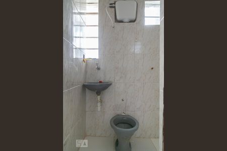 Banheiro de kitnet/studio para alugar com 1 quarto, 16m² em Jardim do Papai, Guarulhos