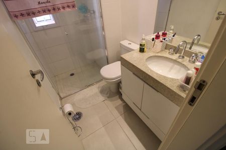 Apartamento à venda com 172m², 3 quartos e 4 vagasBanheiro da suíte 2