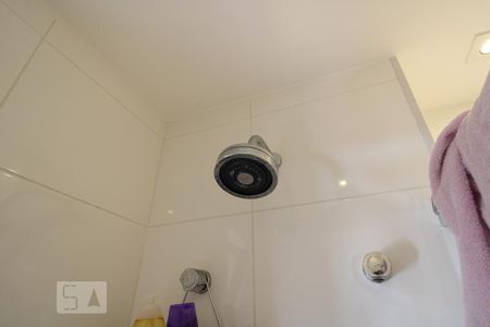 Apartamento à venda com 172m², 3 quartos e 4 vagasBanheiro da suíte 2 - Chuveiro