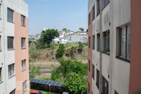 VISTA SALA de apartamento para alugar com 2 quartos, 42m² em Pirituba, São Paulo