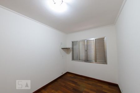 Quarto 2 de casa para alugar com 3 quartos, 120m² em Vila Leonor, São Paulo