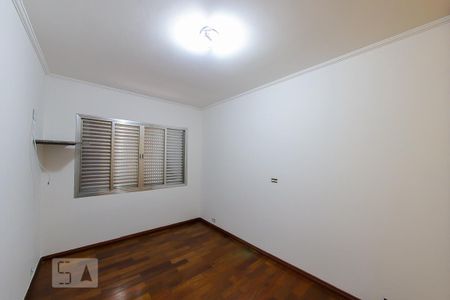 Quarto 2 de casa para alugar com 3 quartos, 120m² em Vila Leonor, São Paulo