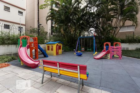Apartamento para alugar com 110m², 2 quartos e 2 vagasÁrea Comum - Playground