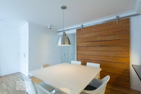 Sala de apartamento para alugar com 2 quartos, 110m² em Itaim Bibi, São Paulo