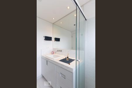 Apartamento para alugar com 110m², 2 quartos e 2 vagasBanheiro da Suíte