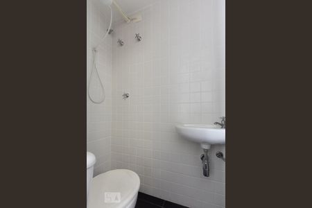 Apartamento para alugar com 110m², 2 quartos e 2 vagasBanheiro de Serviço