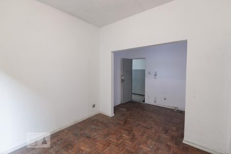 Sala de kitnet/studio para alugar com 1 quarto, 28m² em São Cristóvão, Rio de Janeiro