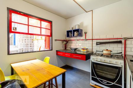 Casa à venda com 130m², 6 quartos e sem vagaCozinha