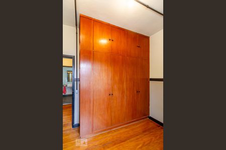 Casa à venda com 130m², 6 quartos e sem vagaQuarto 4