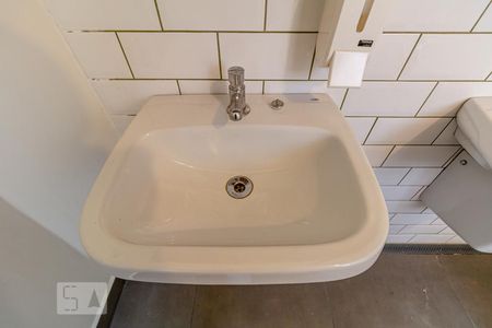 Casa à venda com 130m², 6 quartos e sem vagaBanheiro 1