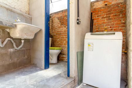 Casa à venda com 130m², 6 quartos e sem vagaLavanderia