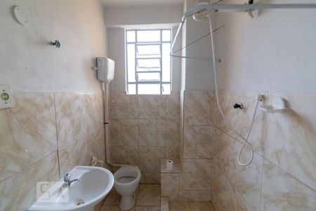 Banheiro de kitnet/studio para alugar com 1 quarto, 37m² em São Cristóvão, Rio de Janeiro