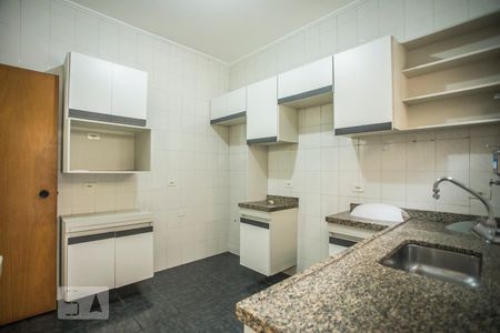 Casa para alugar com 100m², 2 quartos e 2 vagasCozinha - Armários