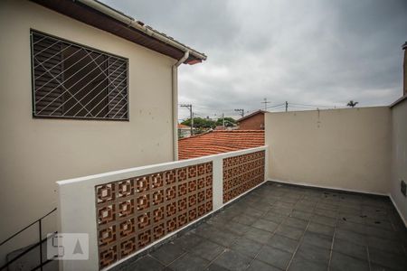 Casa para alugar com 100m², 2 quartos e 2 vagasTerraço