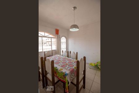Casa para alugar com 171m², 4 quartos e 3 vagas Casa para alugar com 171m², 4 quartos e 3 vagasCopa