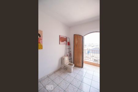Casa para alugar com 171m², 4 quartos e 3 vagas Casa para alugar com 171m², 4 quartos e 3 vagasQuarto 2