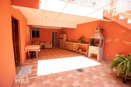 Casa para alugar com 171m², 4 quartos e 3 vagas Casa para alugar com 171m², 4 quartos e 3 vagasQuintal
