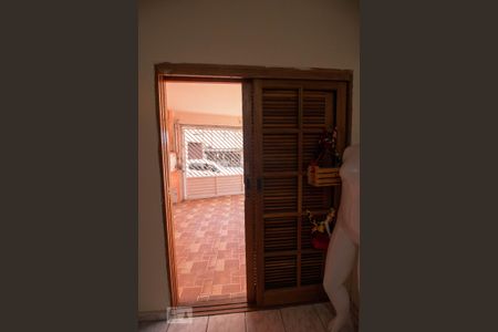 Casa para alugar com 171m², 4 quartos e 3 vagas Casa para alugar com 171m², 4 quartos e 3 vagasQuarto 3