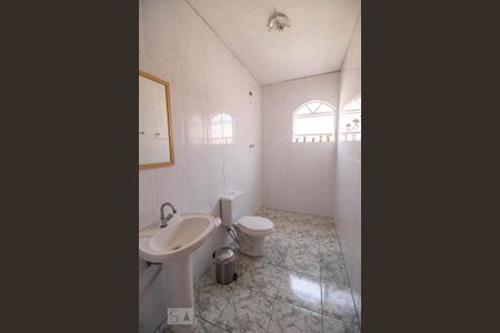Casa para alugar com 171m², 4 quartos e 3 vagas Casa para alugar com 171m², 4 quartos e 3 vagasBanheiro do quarto 3