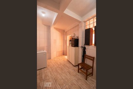 Casa para alugar com 171m², 4 quartos e 3 vagas Casa para alugar com 171m², 4 quartos e 3 vagasLavanderia