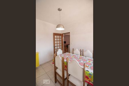 Casa para alugar com 171m², 4 quartos e 3 vagas Casa para alugar com 171m², 4 quartos e 3 vagasCopa